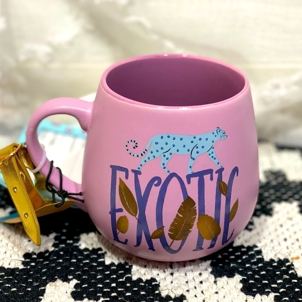 NWOT Exotic purple Jaguar mug with luggage tag by Urban Daisie